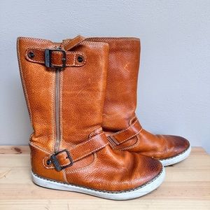 UGG Brand Andra Style Mid-Calf Leather and Shearling Side Zip Boots. Size W 8.